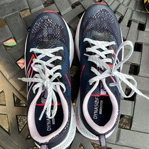 New Balance Navy Sneakers